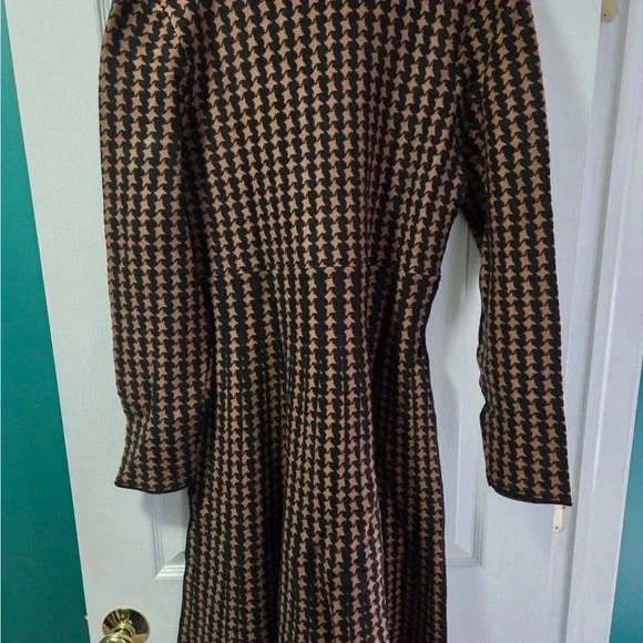 Soft Surroundings Aida Dress - Picture 4 of 6